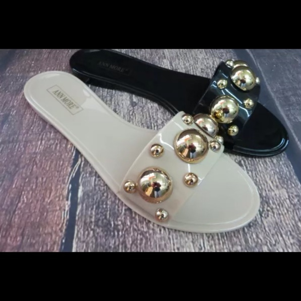 Women shoes